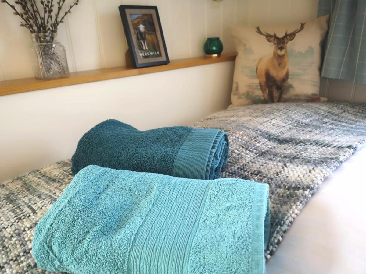 Fair Farm Hideaway Villa Waltham on the Wolds Екстериор снимка