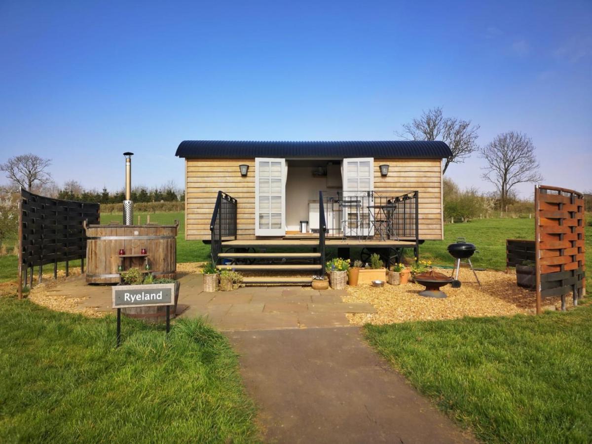 Fair Farm Hideaway Villa Waltham on the Wolds Екстериор снимка