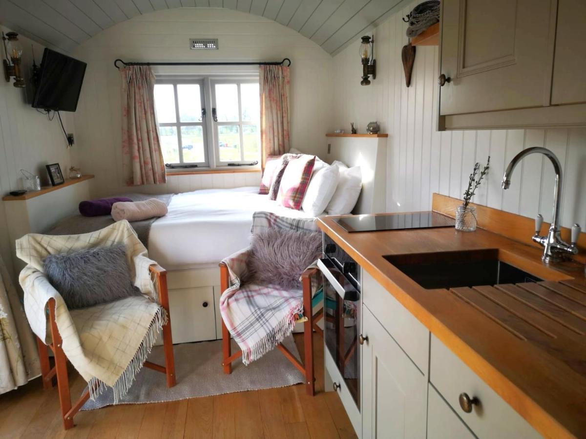Fair Farm Hideaway Villa Waltham on the Wolds Екстериор снимка