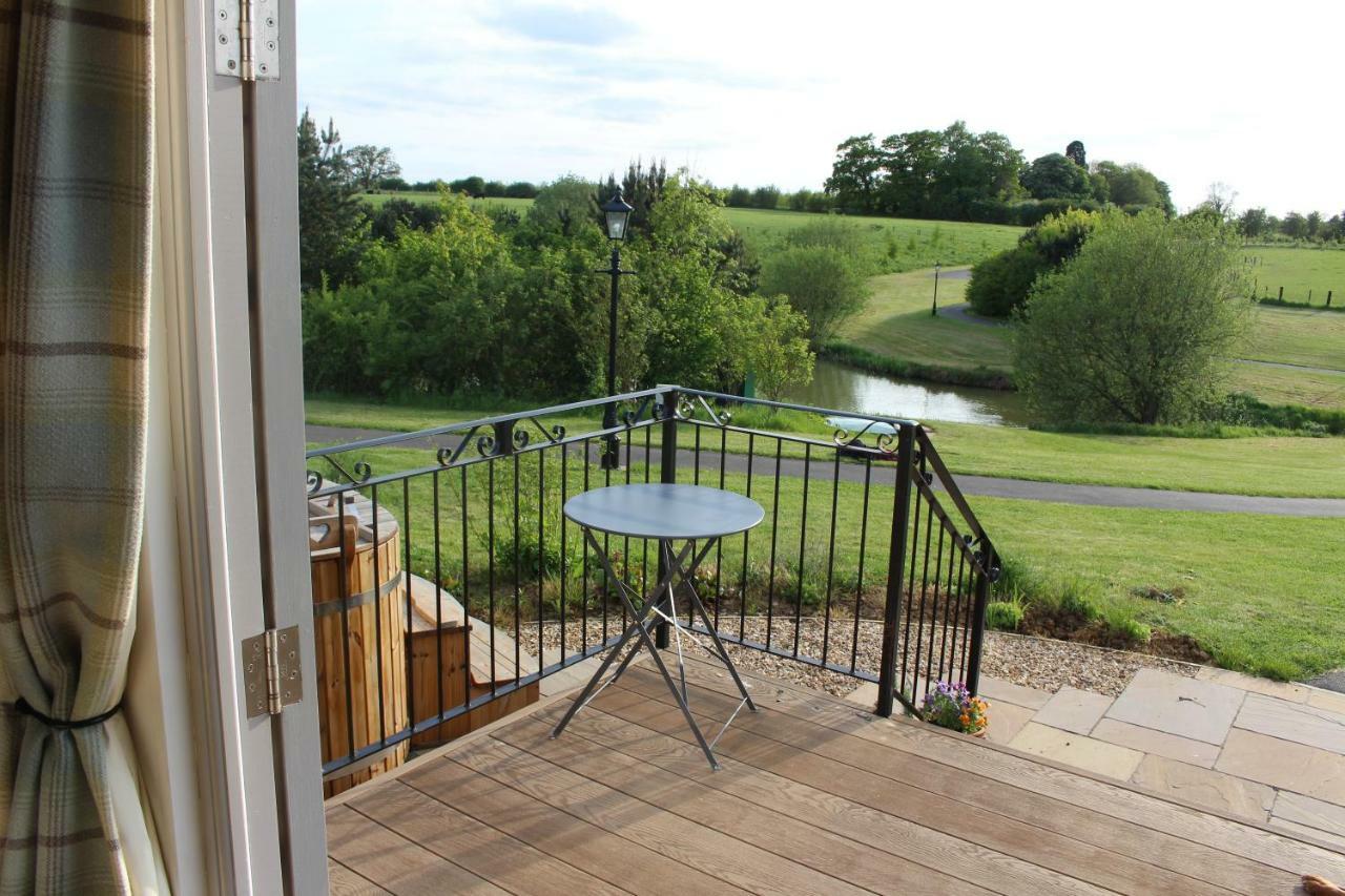 Fair Farm Hideaway Villa Waltham on the Wolds Екстериор снимка
